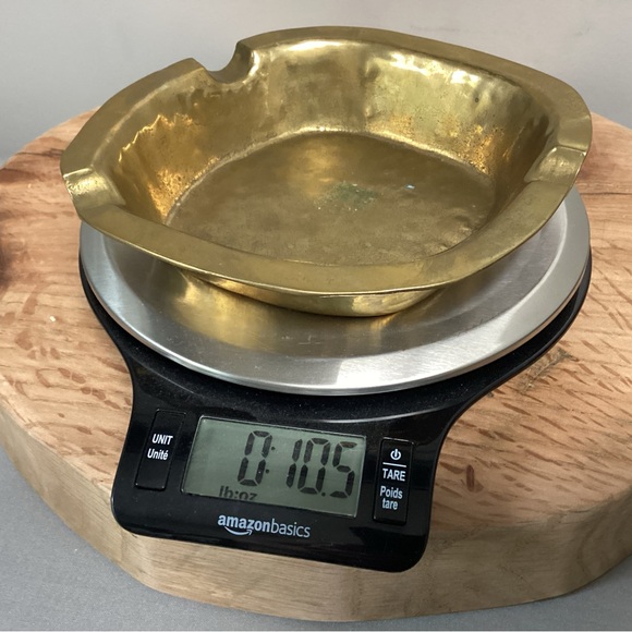 Vintage Solid Brass Ashtray - Unique Design - Beautiful Crafted of Solid Brass - Picture 11 of 11